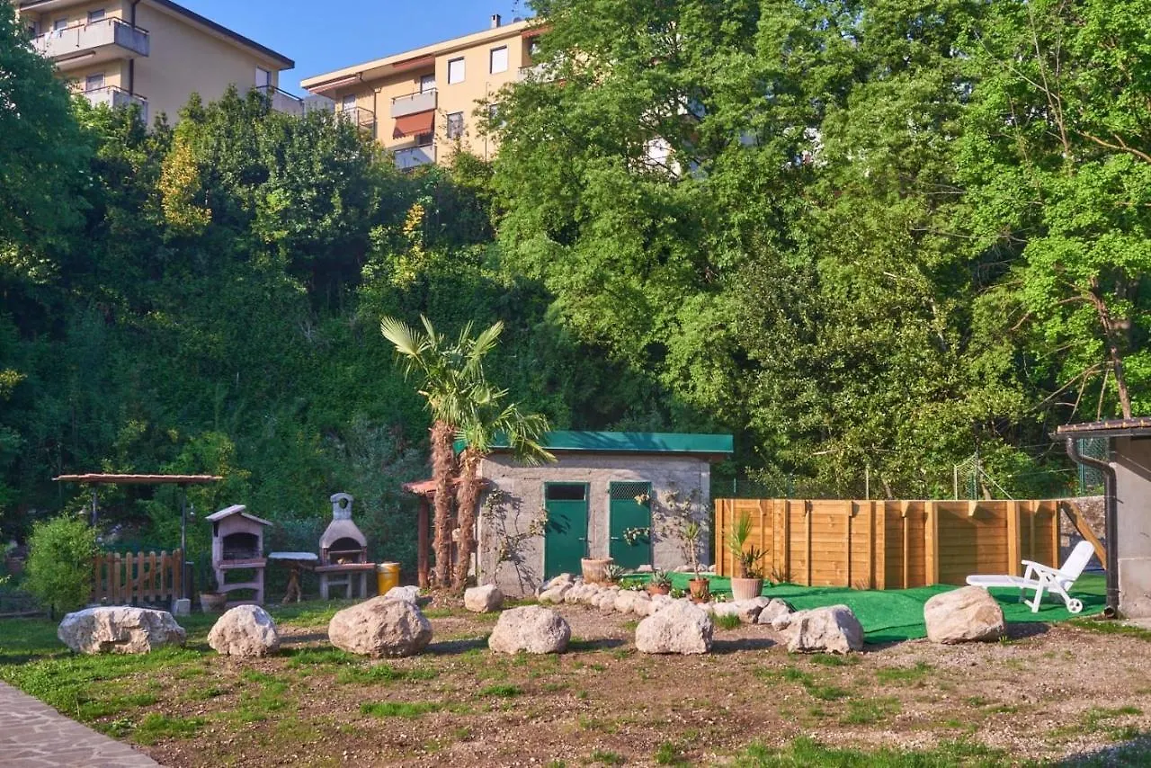 Appartement Casa Della Nonna à Abbadia Lariana 0*,  Italie