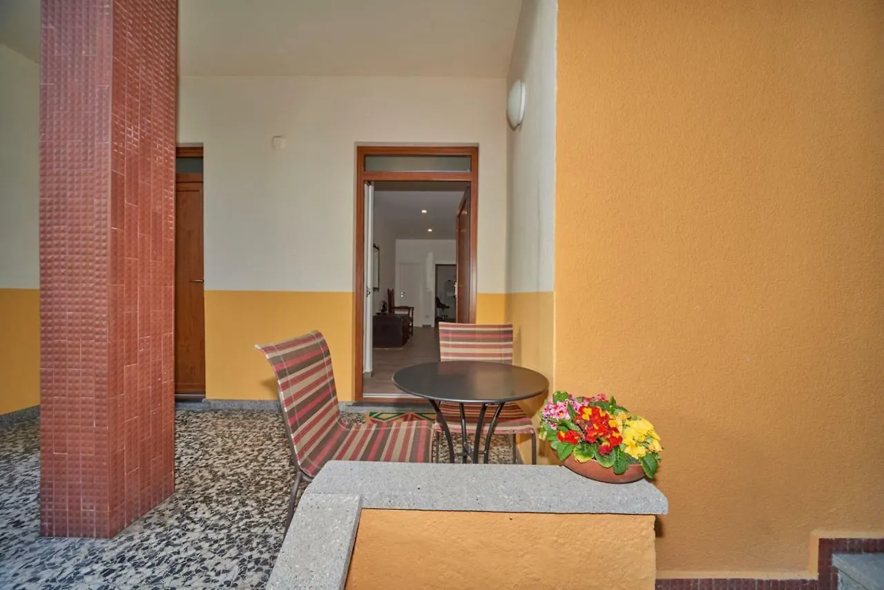 Appartement Casa Della Nonna à Abbadia Lariana
