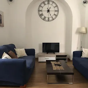 Elle's House Savona