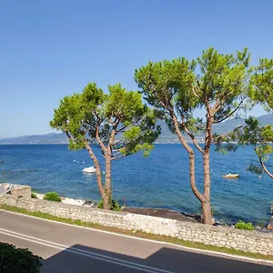 Azzurro Torri Del Benaco